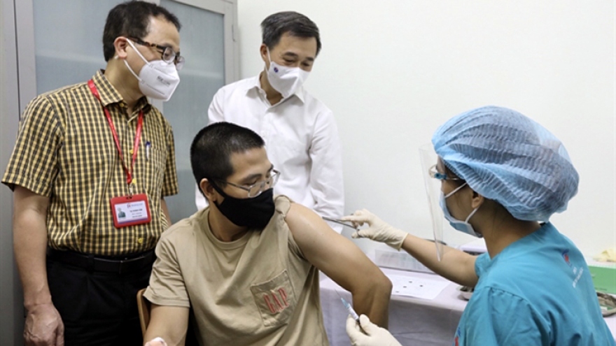 Vietnam starts clinical trial of ARCT-154 vaccine, phases 2,3