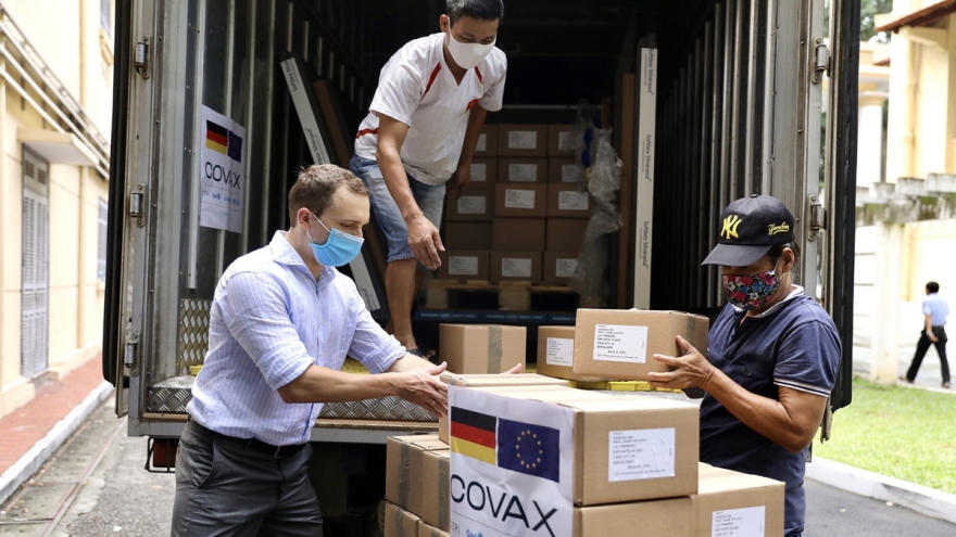 Germany provides Vietnam with over 800,000 doses of COVID-19 vaccine