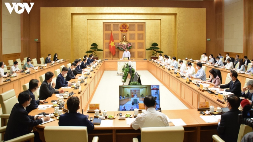 PM assures RoK businesses of Vietnam’s effective COVID-19 measures