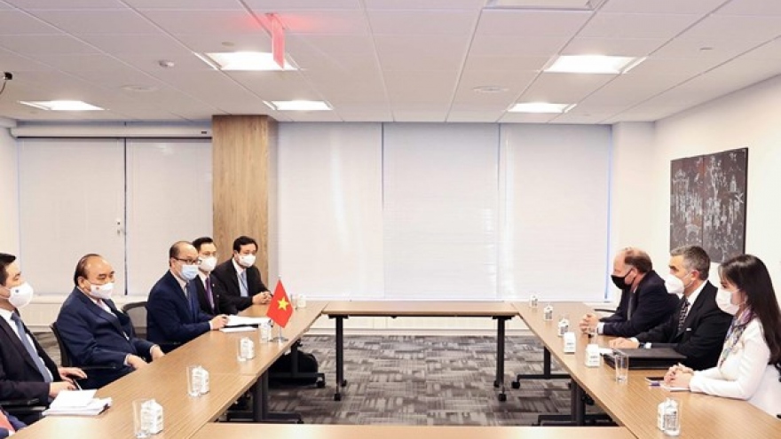 President Phuc receives leaders of US enterprises in New York
