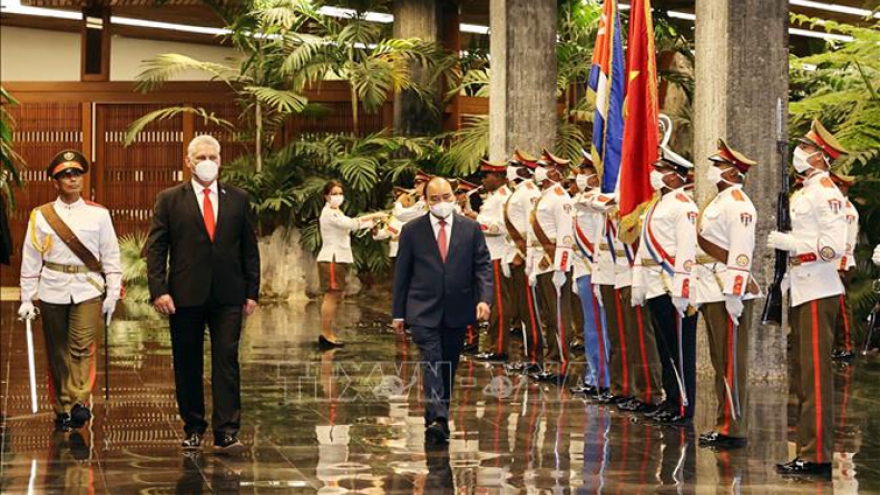Official welcoming ceremony for President Phuc held in Havana