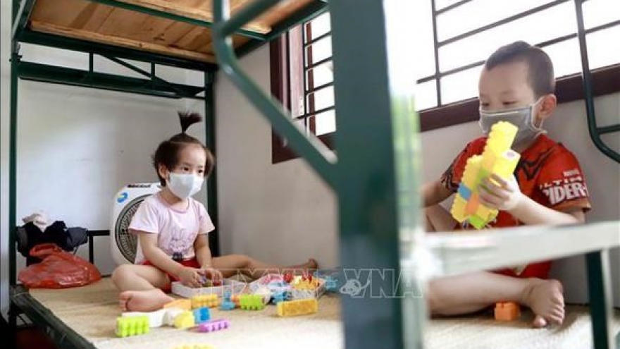 Vietnam exerts efforts to ensure best care for children orphaned by COVID-19