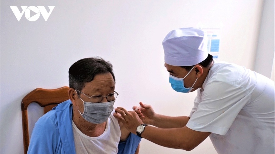 Vietnam administers over 30 million COVID-19 vaccine doses