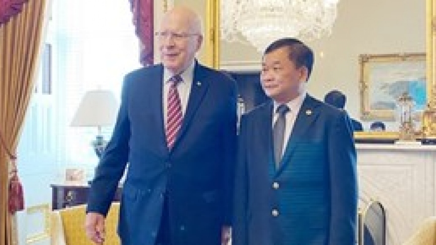 Vietnam, US step up cooperation in tackling war consequences