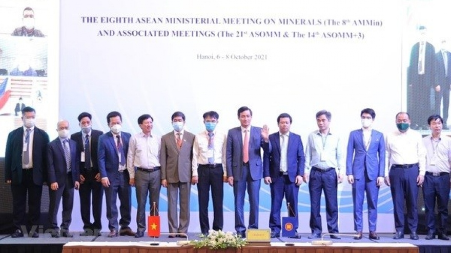 Senior officials of ASEAN minerals industry convene 21st meeting