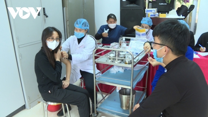 Vietnam confirms nearly 14,000 COVID-19 infections, over 14,600 recoveries