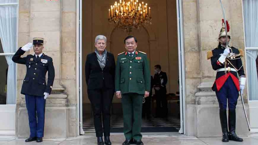 Vietnam, France strengthen defence cooperation 
