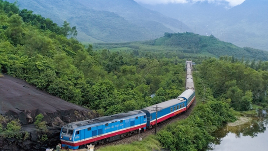 VND2.2 trillion project proposed to improve railway connections with China