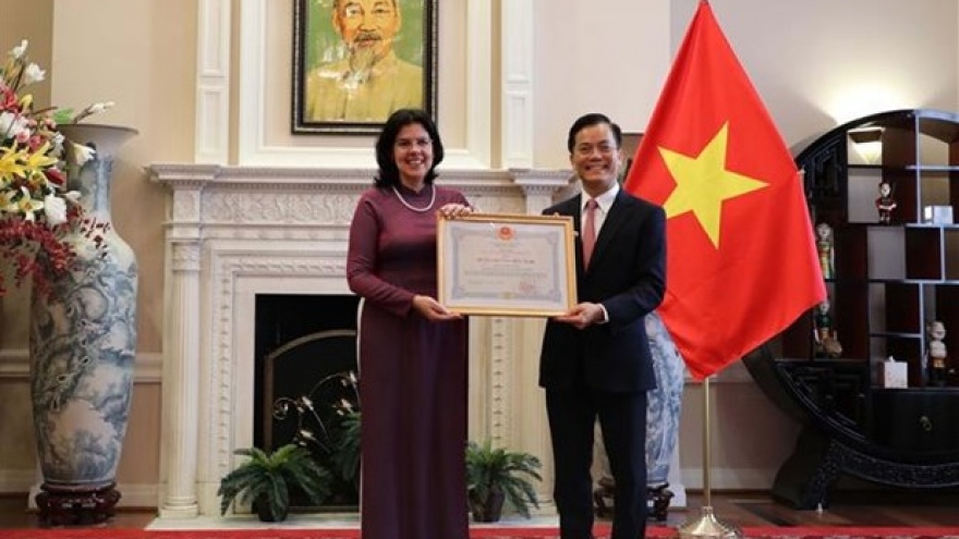 Friendship Order bestowed upon former Cuban Ambassador to Vietnam