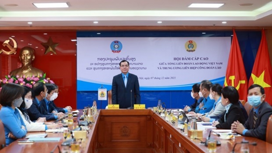 Vietnam, Laos forge trade union cooperation