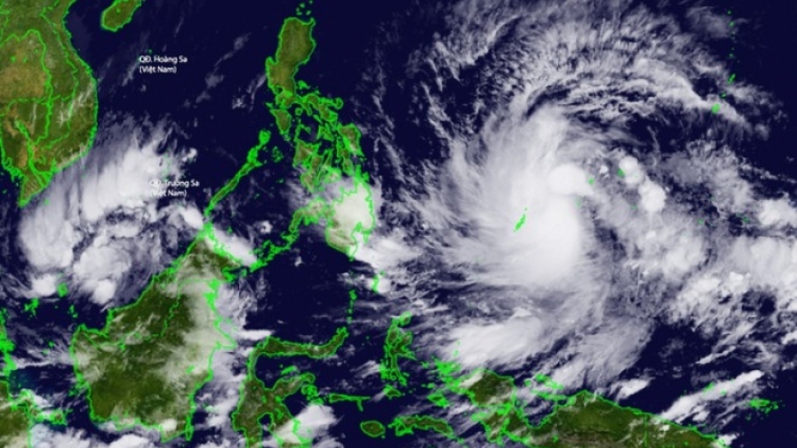 South-central localities on alert as tropical storm Rai entering East Sea