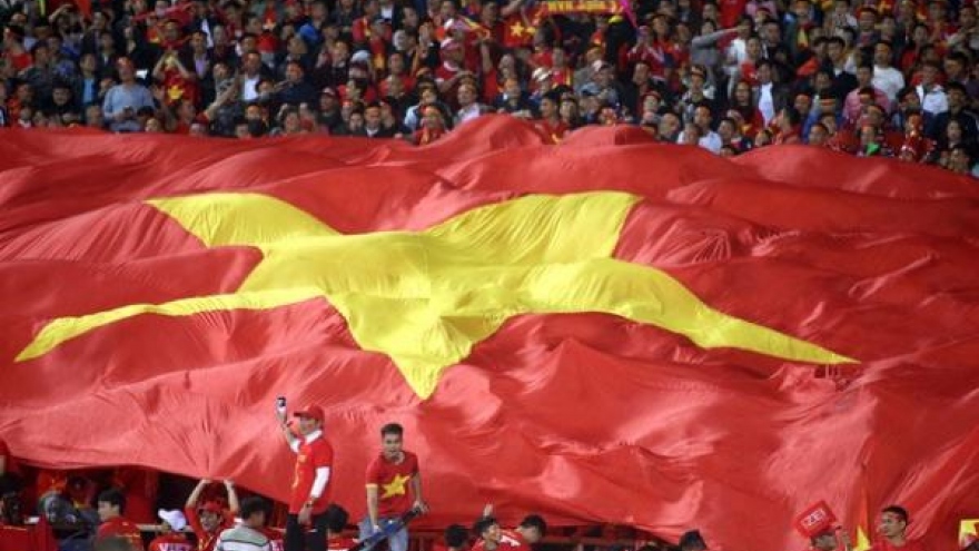 3,000 m2 national flag launched to support Vietnam in World Cup qualifiers