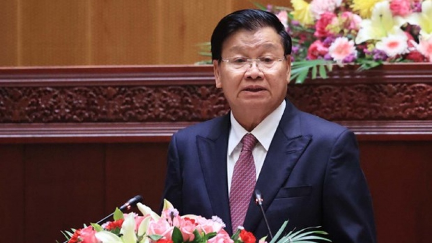 Lao leaders extend New Year greetings to Vietnamese counterparts