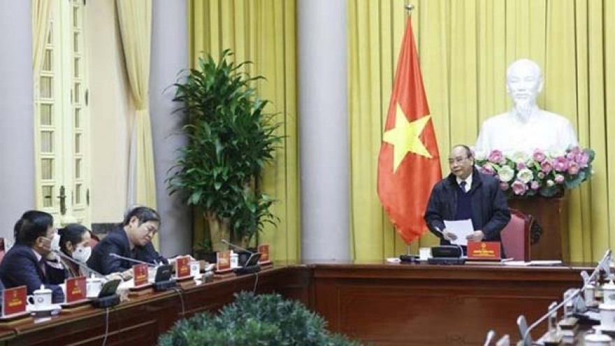 President meets with scientists, experts of Vietnam Economic Association