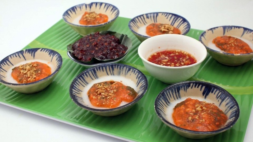 Vietnam’s street dishes visitors should try