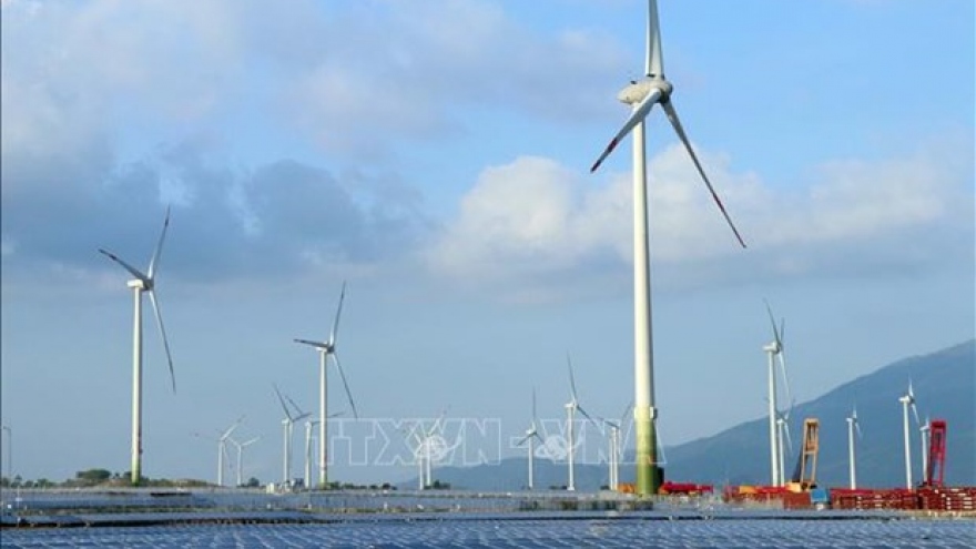 Vietnam considers setting up renewable energy centre