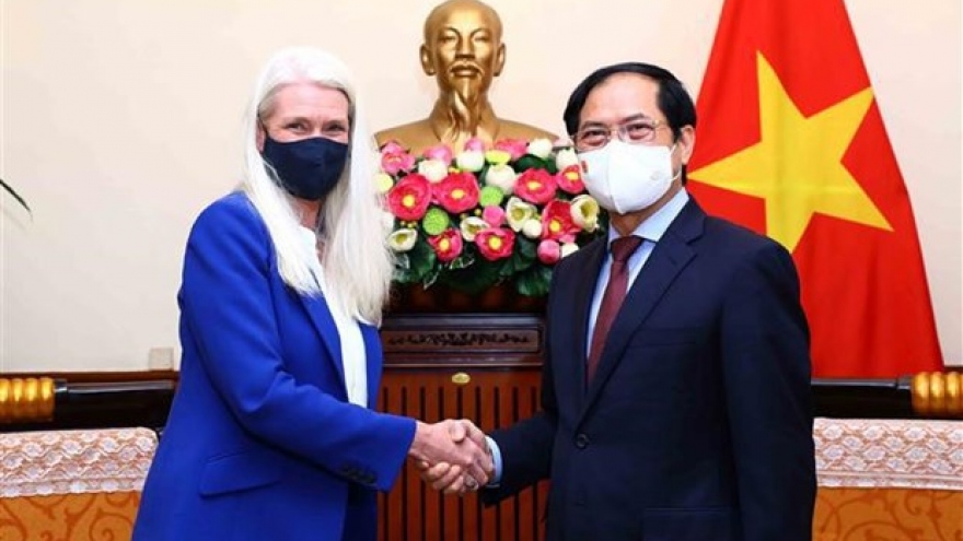 Vietnam keen to deepen strategic partnership with UK