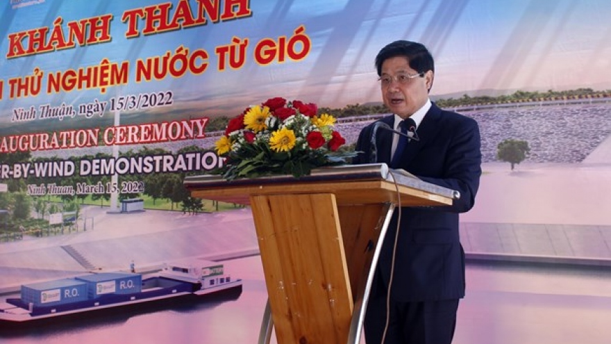 Water-by-wind demonstration model unveiled in Ninh Thuan