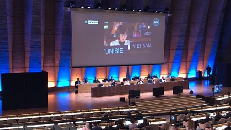 Vietnam calls for dialogues at UNESCO’s session on Ukraine crisis
