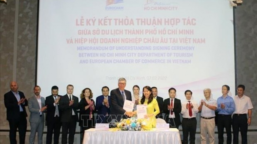 HCM City shakes hands with EuroCham, VIAGS to promote tourism development