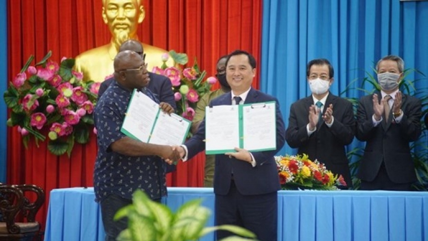 President of Sierra Leone visits An Giang province