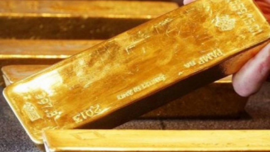 Domestic gold prices climb to VND71 million per tael