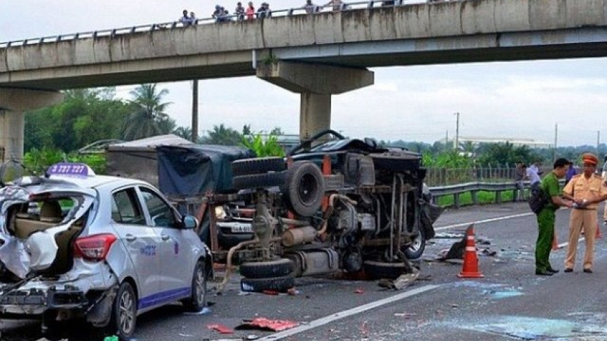 Road accidents kill 600 in April
