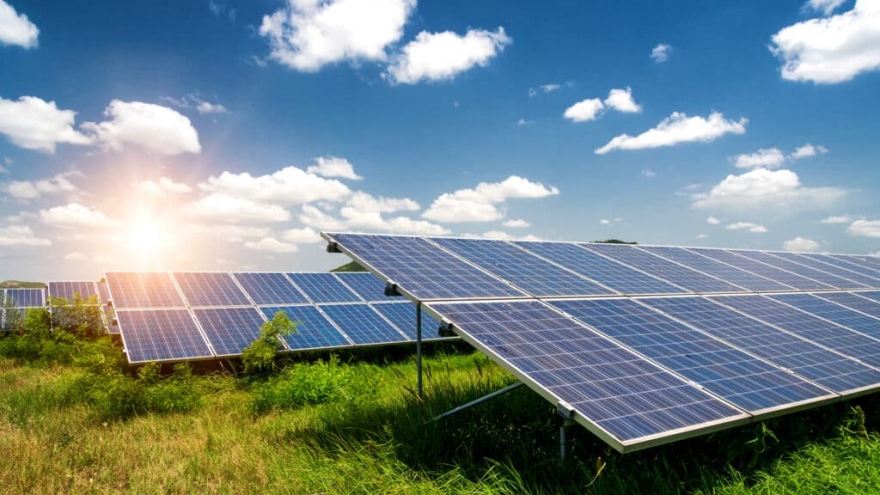 US looks into evasion of anti-dumping duties and subsidies on local solar panels