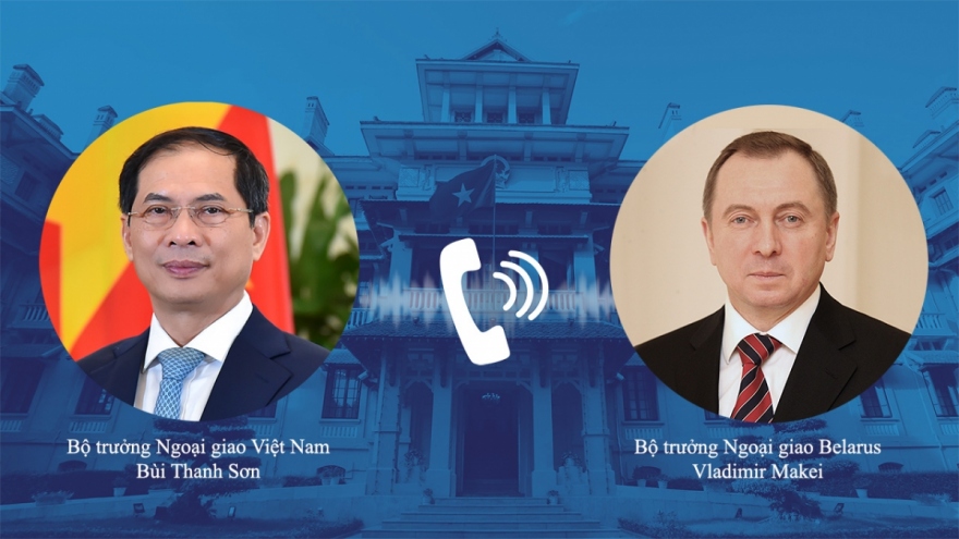 Vietnamese and Belarusian FMs talk ways to boost bilateral ties