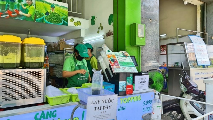 Vietnamese businesses on way to recovery after pandemic