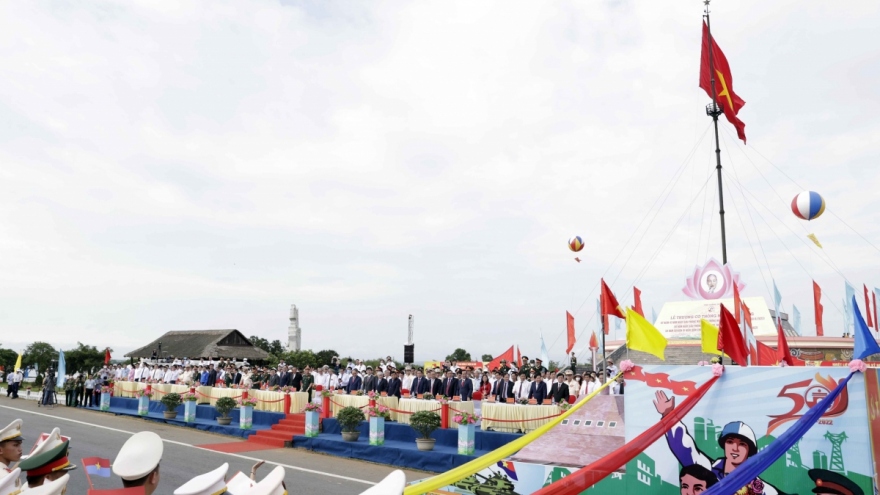 Flag-raising ceremony marks National Reunification Day