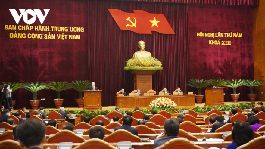 Party Central Committee convenes fifth plenum in Hanoi