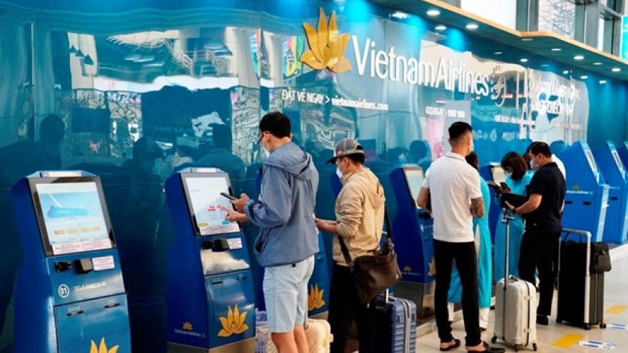 Vietnam Airlines makes online check-in services available at two more airports
