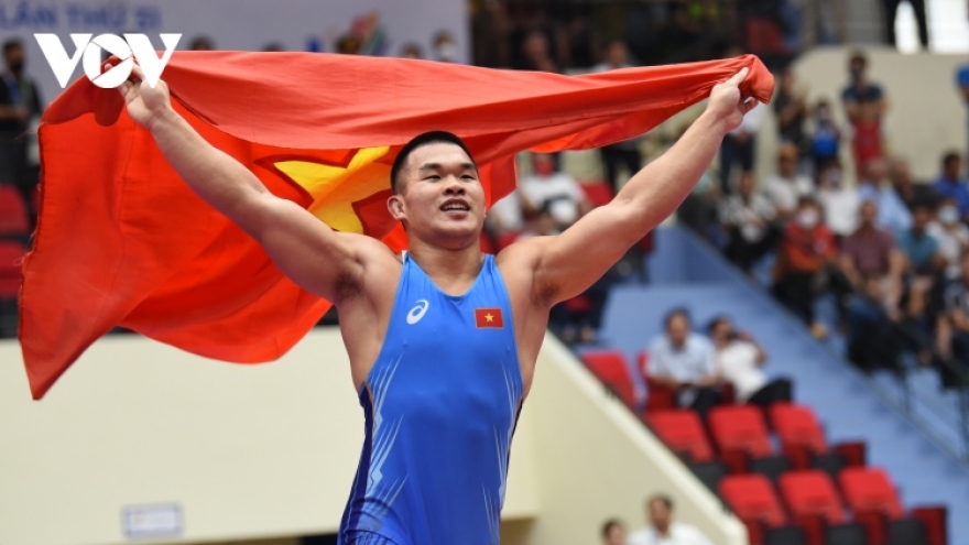 Vietnam retains top place, exceeds set targets at SEA Games 31 