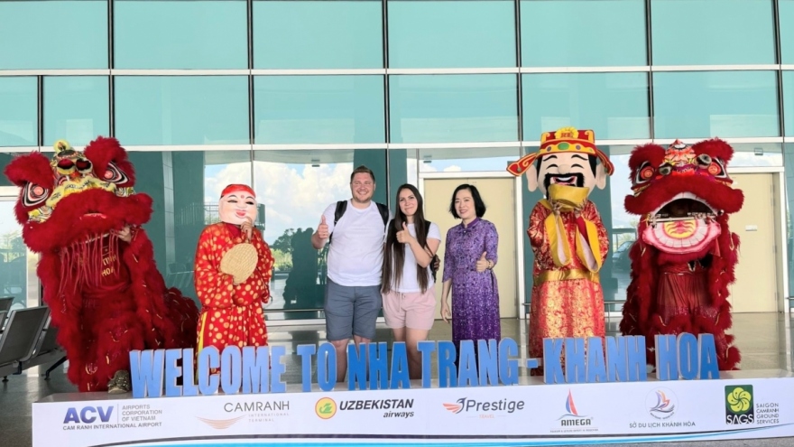140 travellers from Uzbekistan first visit Khanh Hoa destinations