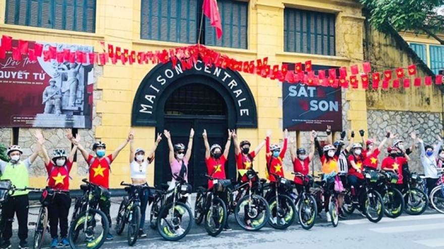Hanoi greets over 8.61 million visitors in first half