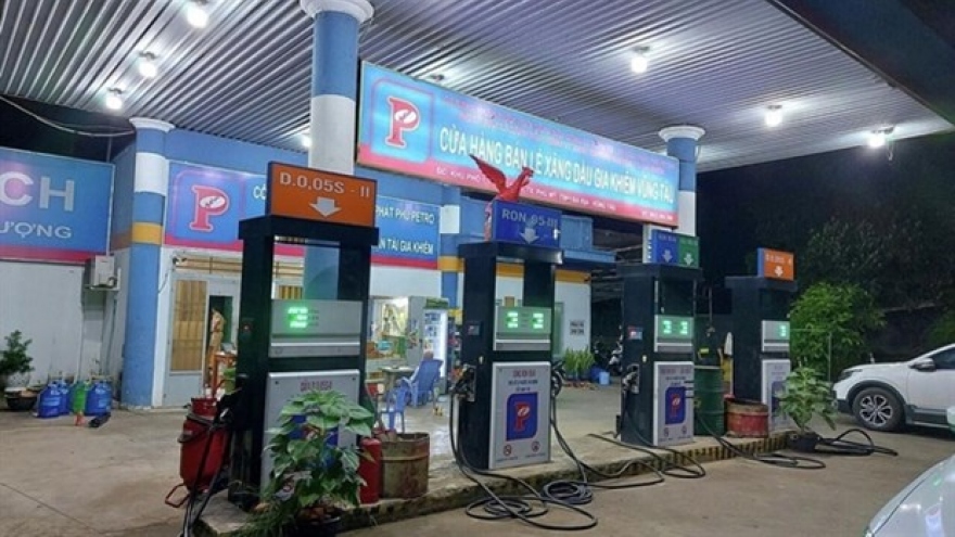 Massive counterfeit gasoline ring busted in Ba Ria - Vung Tau