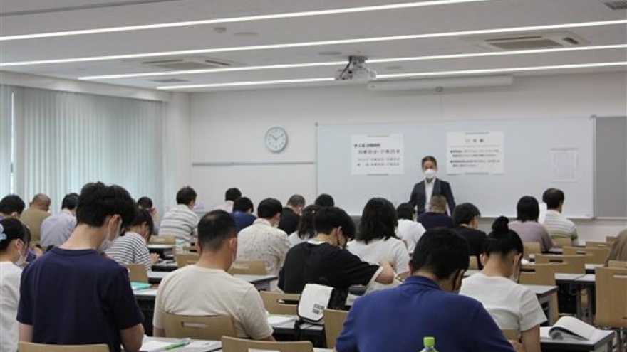 Number of Japanese joining Vietnamese-language test makes record