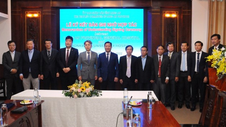 Long An, RoK University Hospital cooperate in health care