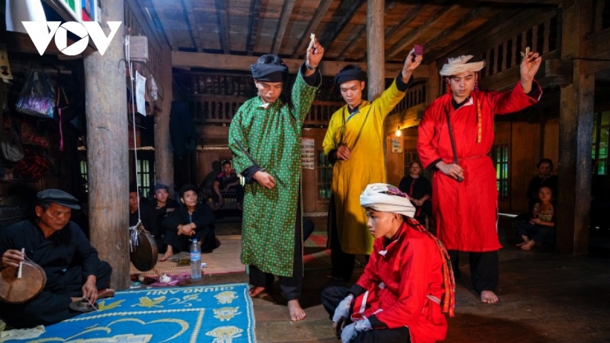 Boys of San Chi ethnic group undergo maturity ritual in Cao Bang