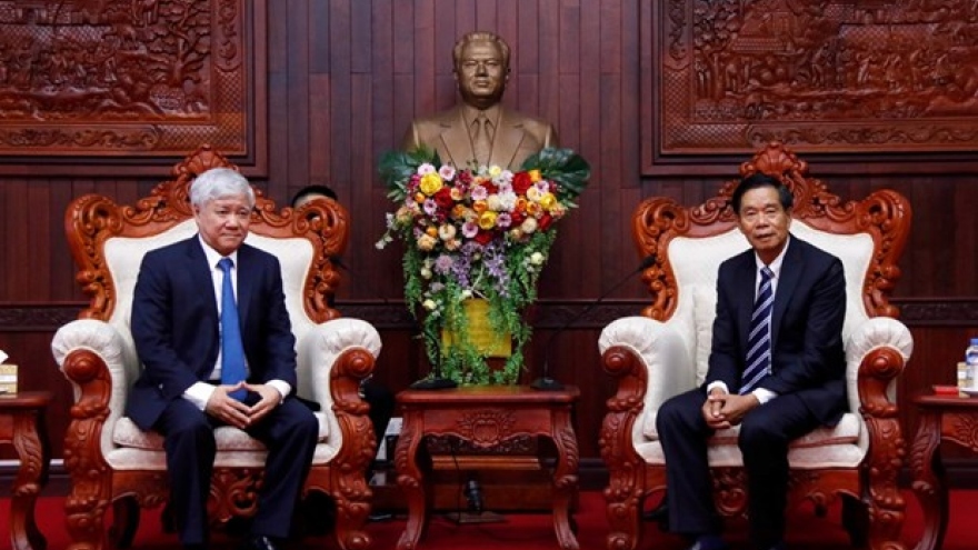 Vietnamese, Lao Fronts foster cooperation