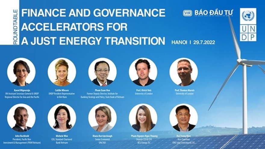 Roundtable discusses governance, finance for equitable energy transition in VN
