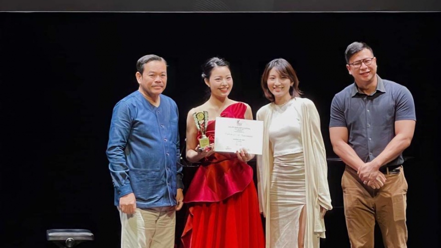 Thuy Van wins top prize at Asia Arts Festival 2022
