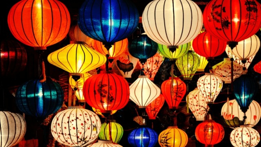 Hanoi gears up for Vietnam-RoK lantern festival