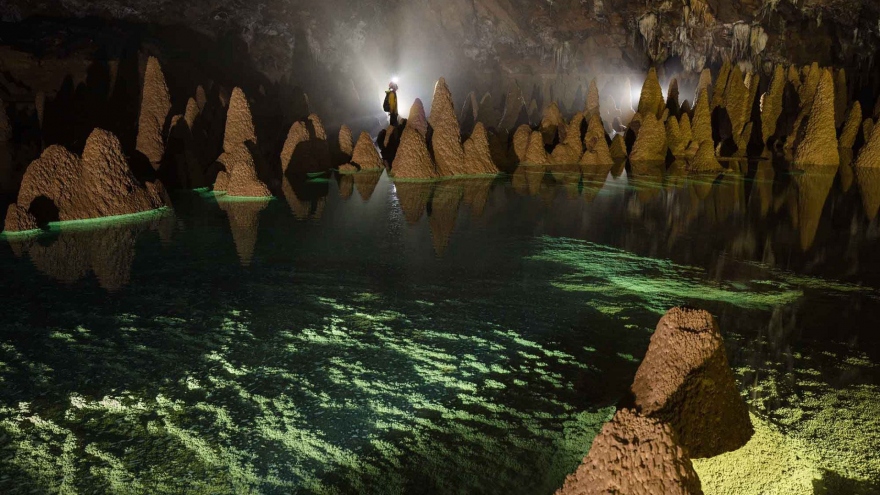 A unique cave awaits explorers in Quang Binh Province