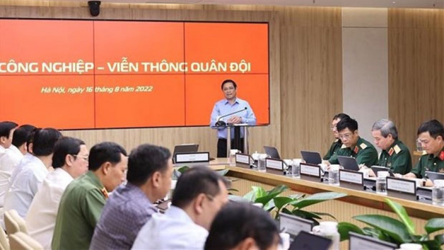 Viettel urged to make greater contributions to national development