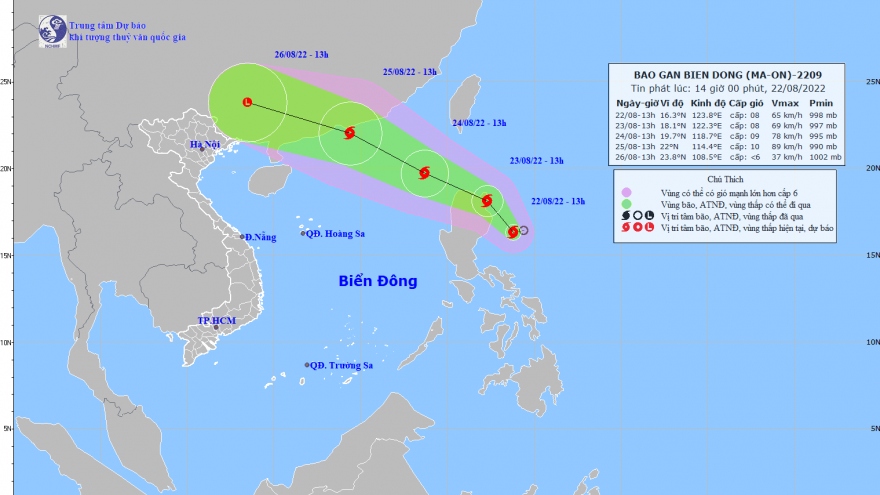 Typhoon Ma-on grows in strength as it enters East Sea