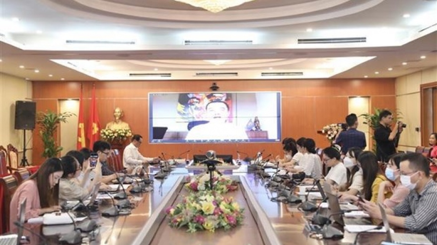 Vietnam intensifies communication on ASEAN on its 55th founding anniversary