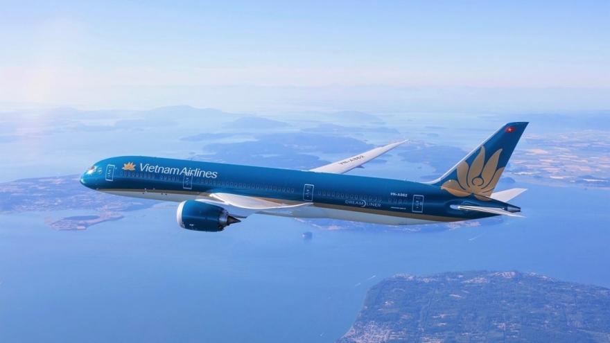 Vietnam Airlines adjust flight paths to avoid Chinese military drills