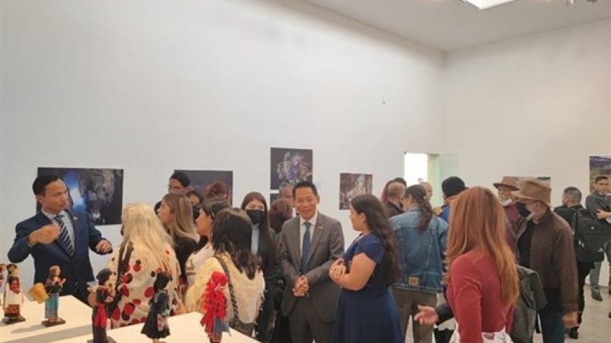 Vietnam’s culture, tourism introduced in Venezuela